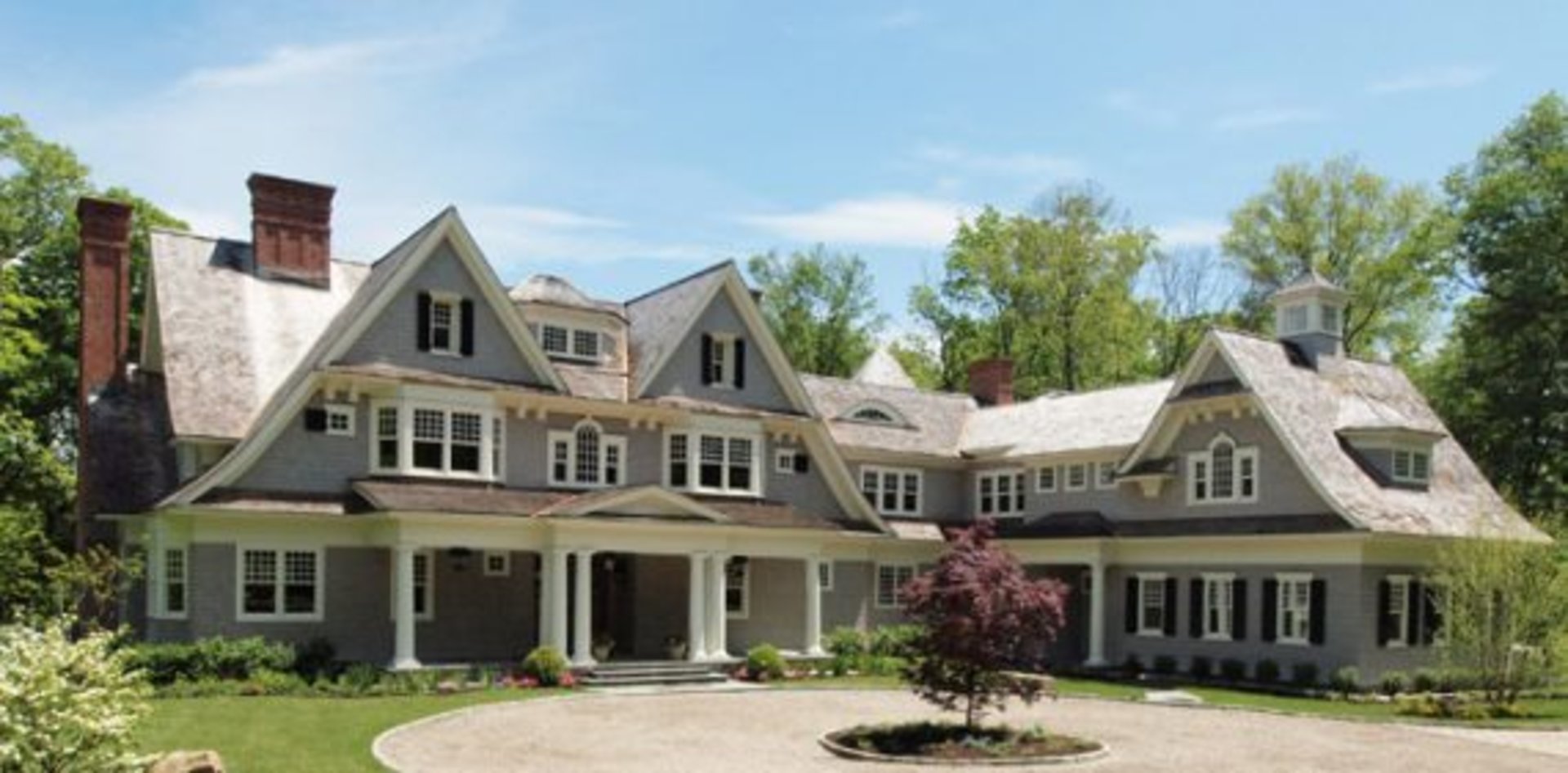 Create More Drama Outside Your Home with Landscape Lighting