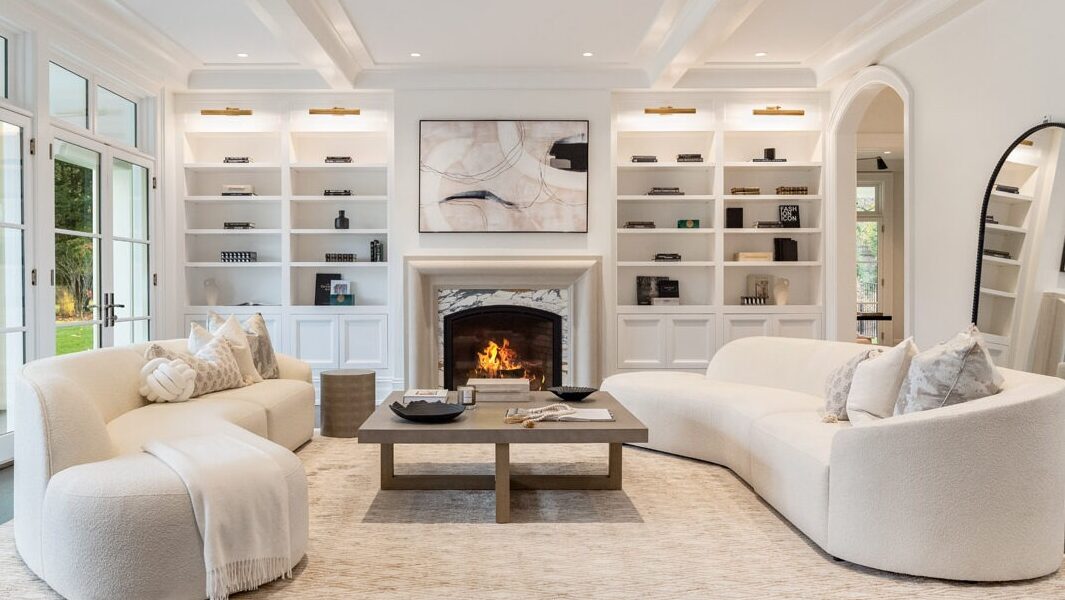 Sophisticated Living Room with Modern Elegance
