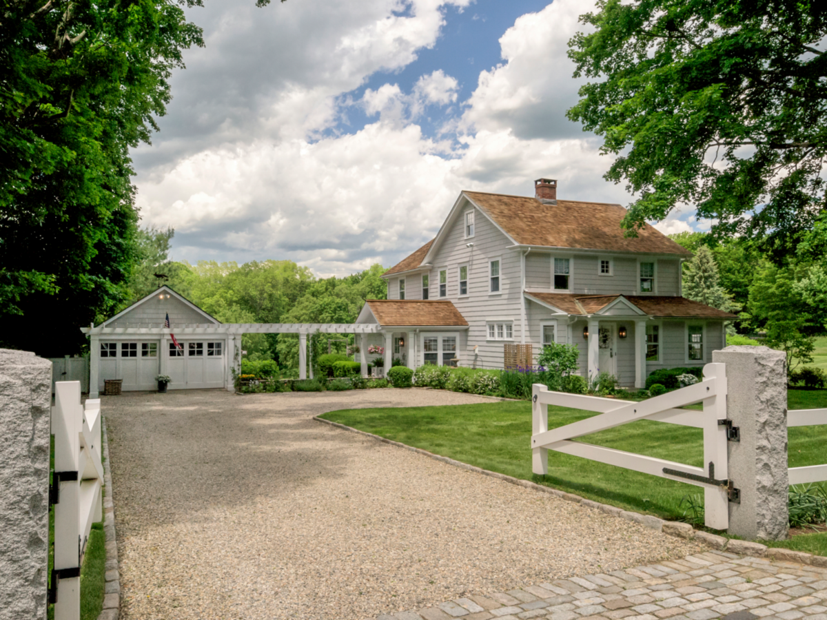Peaceful Country Home